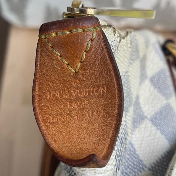 LV Damier Azur Totally - Picture 7 of 16